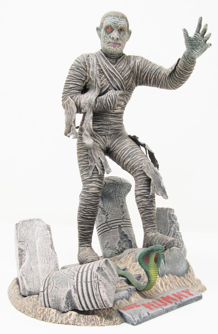 Atlantis Lon Chaney Jr. The Mummy Glow Limited Edition