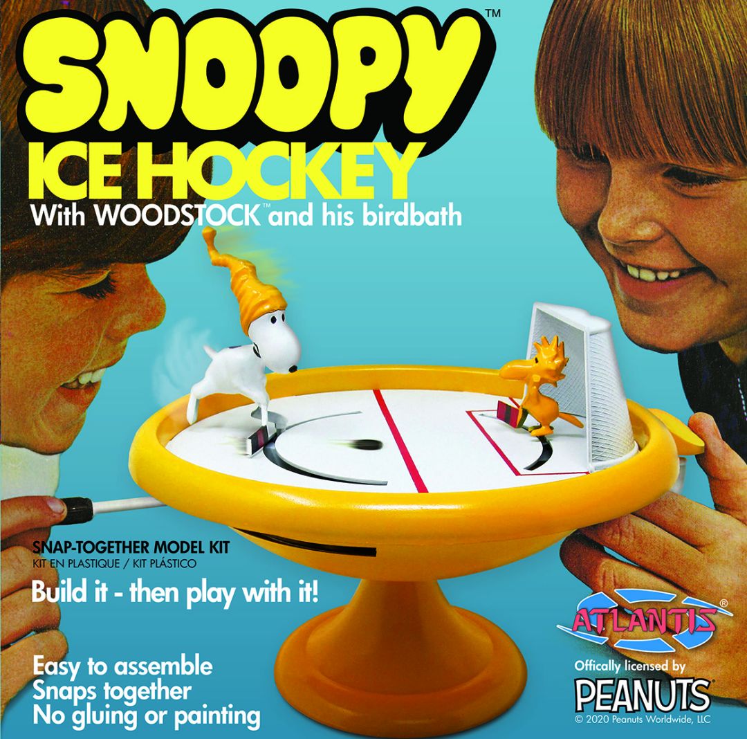 Atlantis Snoopy Ice Hockey Game with Woodstock Snap