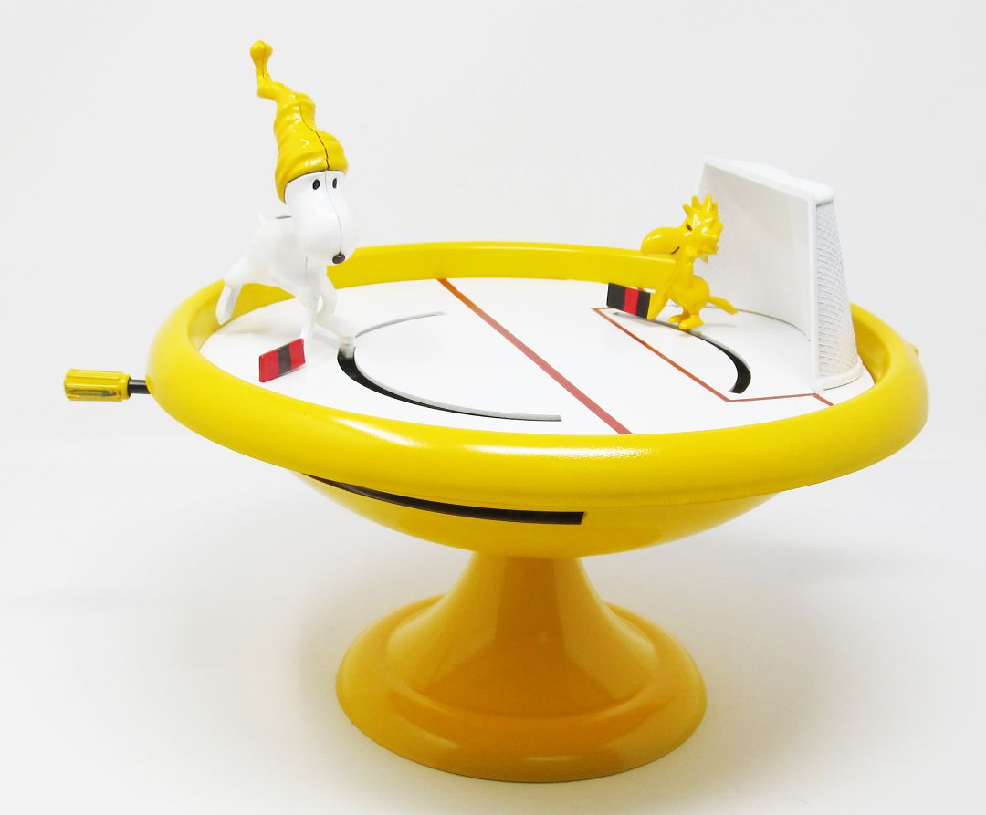 Atlantis Snoopy Ice Hockey Game with Woodstock Snap - Click Image to Close