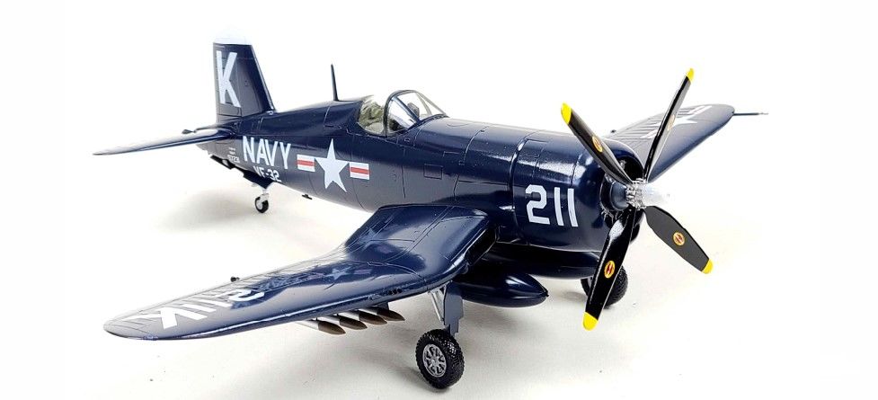 Academy 1/48 USN F4U-4 "Battle of Jangjin Reservoir"