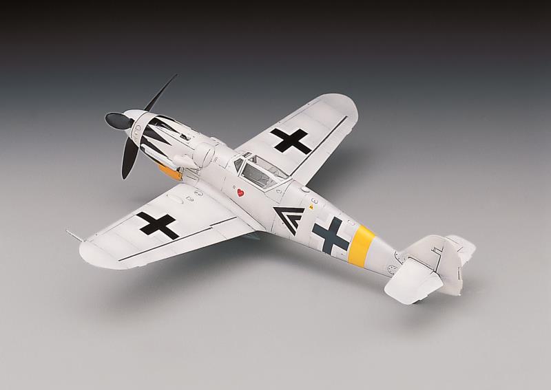 Academy 1/72 MESSERSCHMITT Bf109G-14 - Click Image to Close