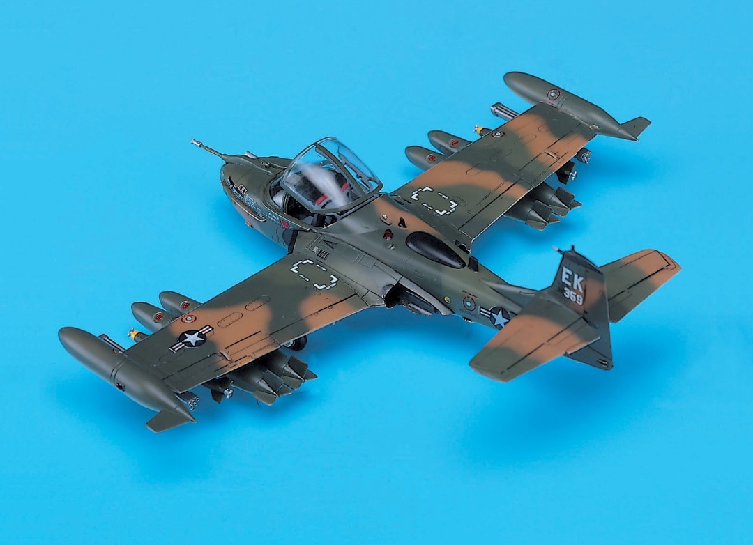 Academy 1/72 A-37B - Click Image to Close