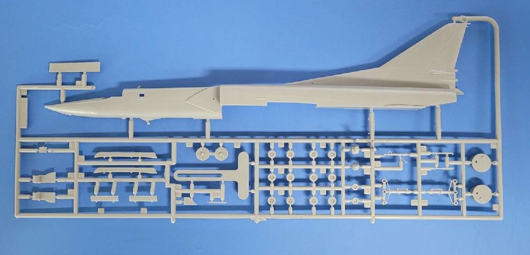 Academy 1/144 Russian Air Force Tu-22M3 Backfire C - Click Image to Close