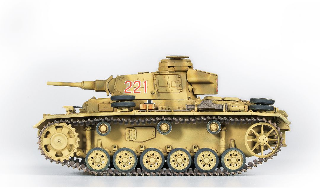 Academy 1/35 German Panzer III Ausf.J "North Africa" - Click Image to Close