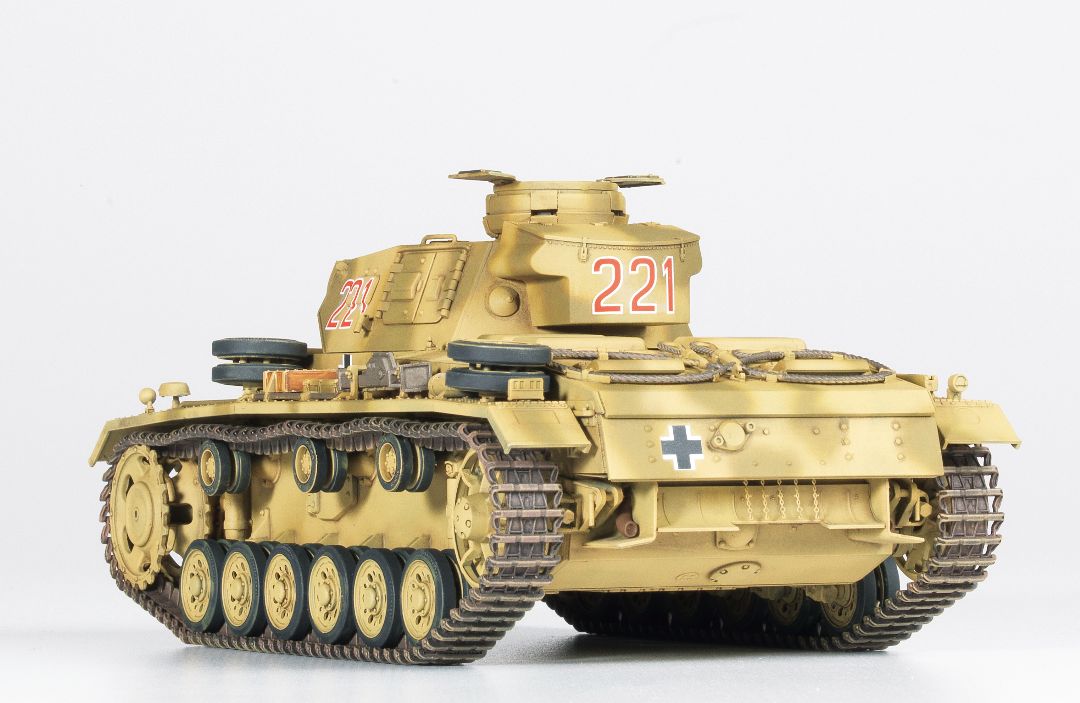 Academy 1/35 German Panzer III Ausf.J "North Africa" - Click Image to Close