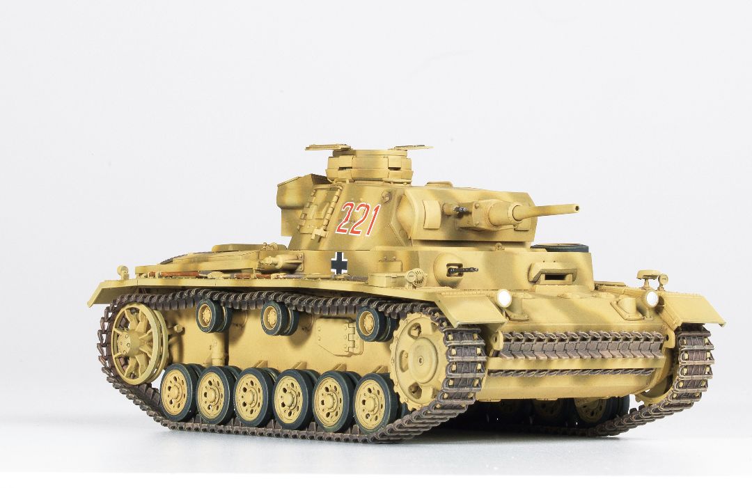 Academy 1/35 German Panzer III Ausf.J "North Africa" - Click Image to Close