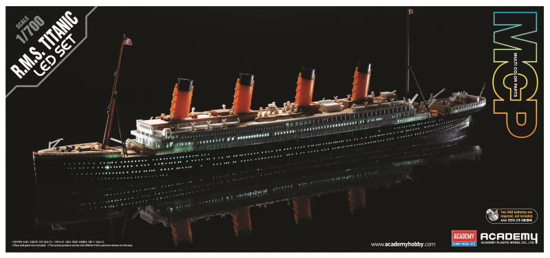 Academy 1/700 R.M.S. TITANIC + LED SET - Click Image to Close