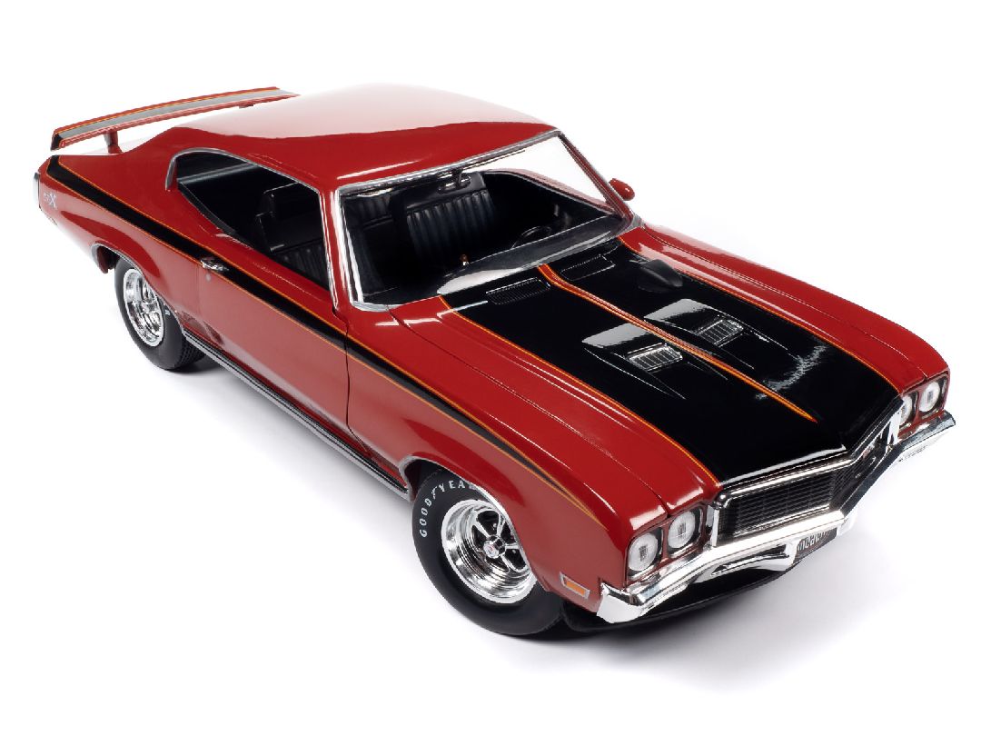 American Muscle 1/18 1972 Buick GSX (Class of 1972 & MCACN) - Click Image to Close