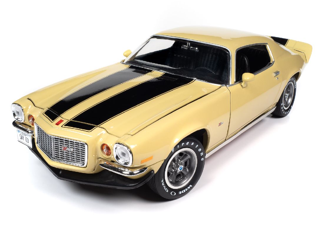 American Muscle 1/18 1972 Chevrolet Camaro Z/28 RS -Cream Yellow - Click Image to Close