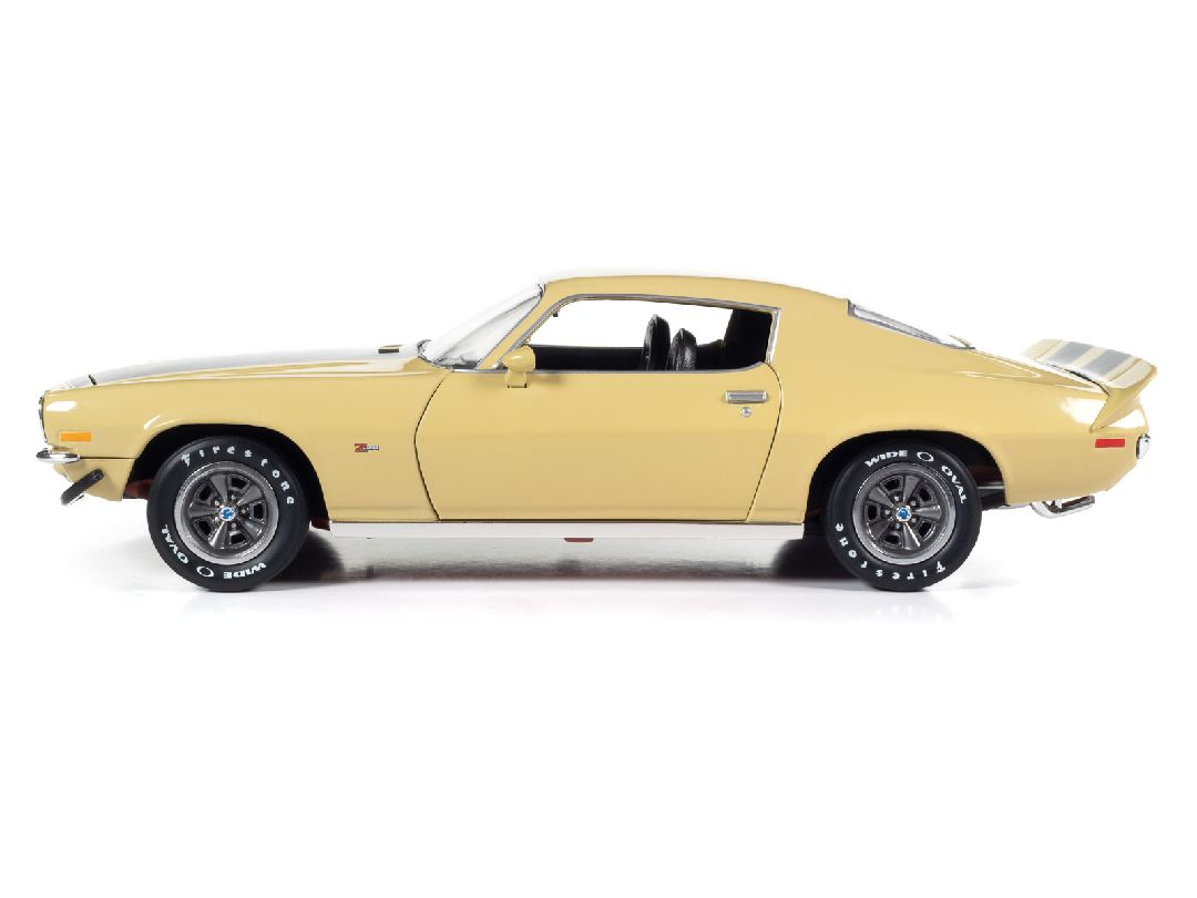 American Muscle 1/18 1972 Chevrolet Camaro Z/28 RS -Cream Yellow - Click Image to Close