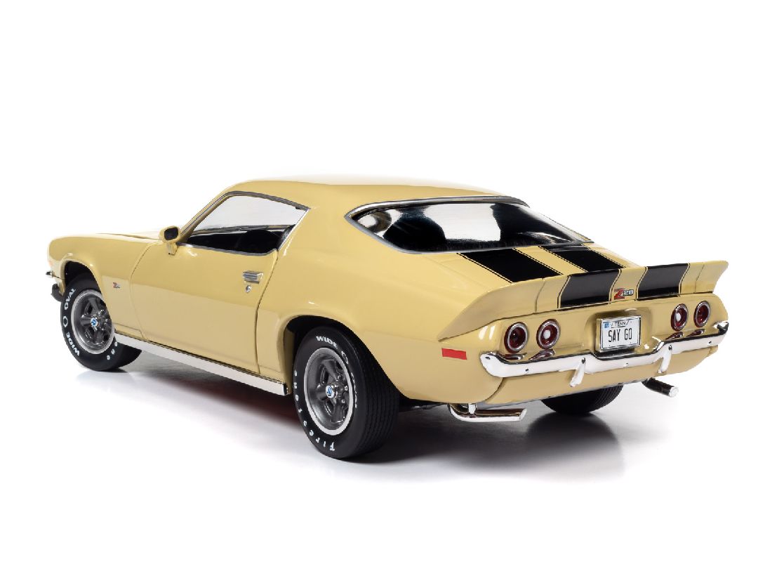 American Muscle 1/18 1972 Chevrolet Camaro Z/28 RS -Cream Yellow - Click Image to Close
