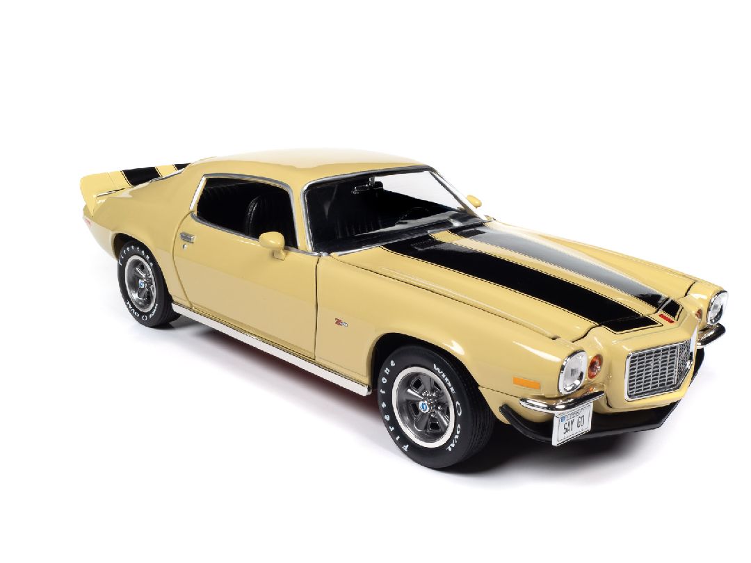 American Muscle 1/18 1972 Chevrolet Camaro Z/28 RS -Cream Yellow