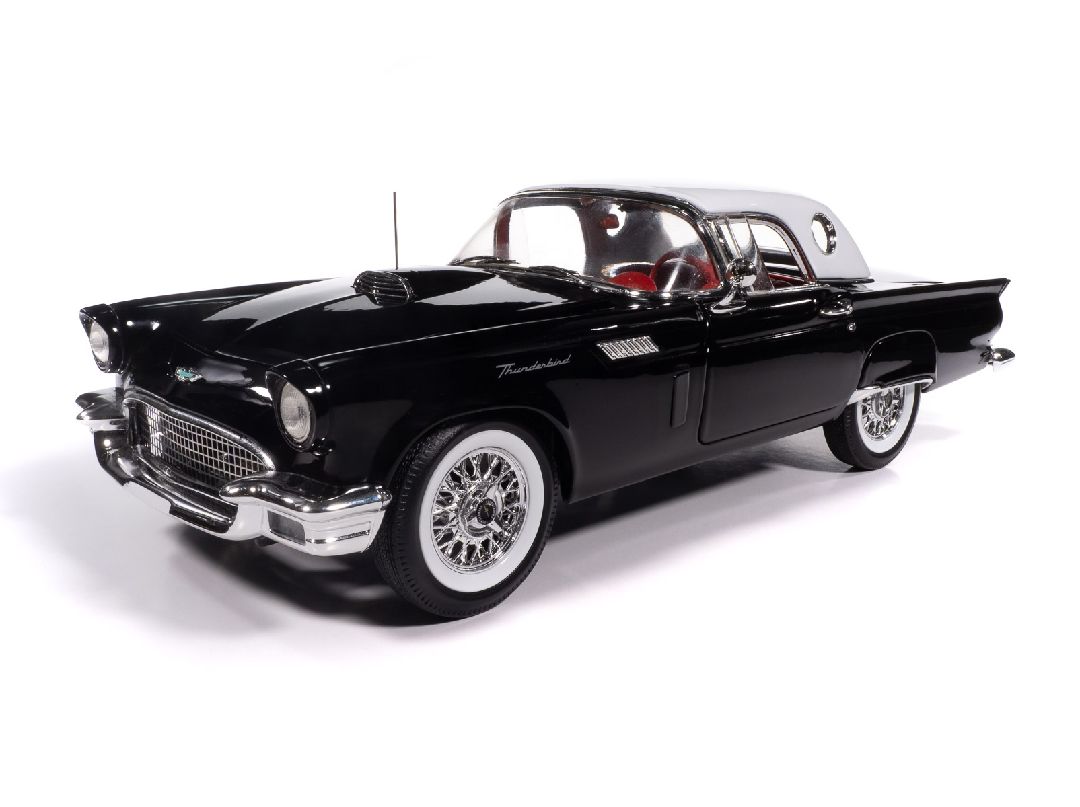 American Muscle 1/18 1957 Ford Thunderbird Roadster