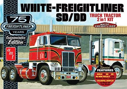 AMT White Freightliner SC/DD Cabover 1/25 Model Kit Level 3 - Click Image to Close