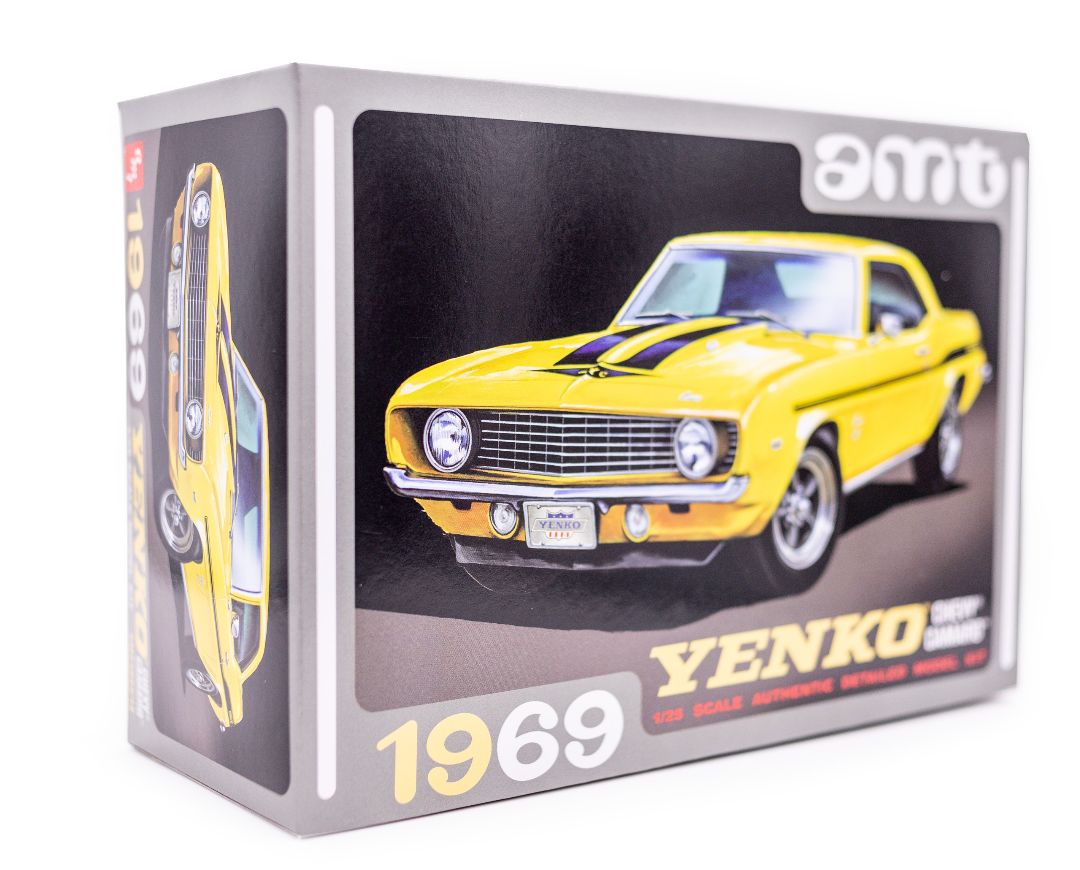 AMT 1969 Chevy Camaro (Yenko) 1/25 Model Kit (Level 2)