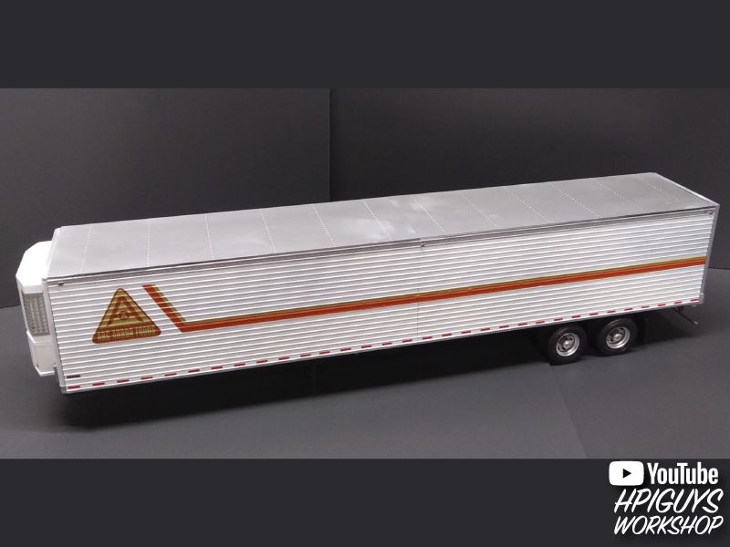 AMT Reefer Semi Trailer 1/24 Model Kit (Level 3)