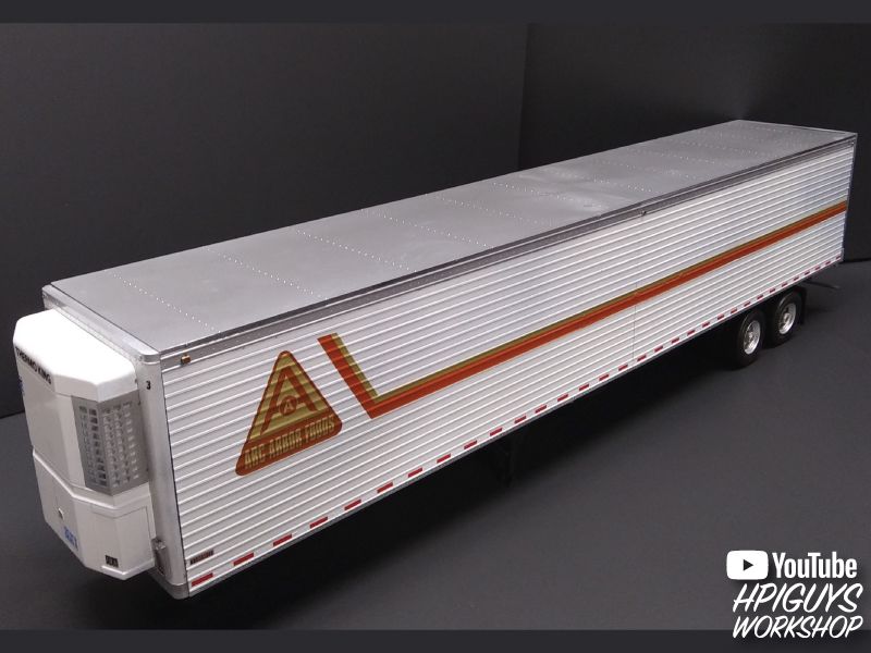 AMT Reefer Semi Trailer 1/24 Model Kit (Level 3)