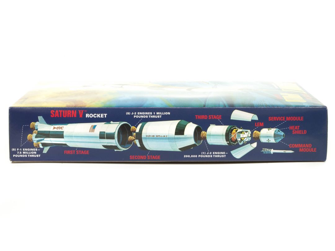 AMT Saturn V Rocket 1/200 Model Kit (Level 2) - Click Image to Close
