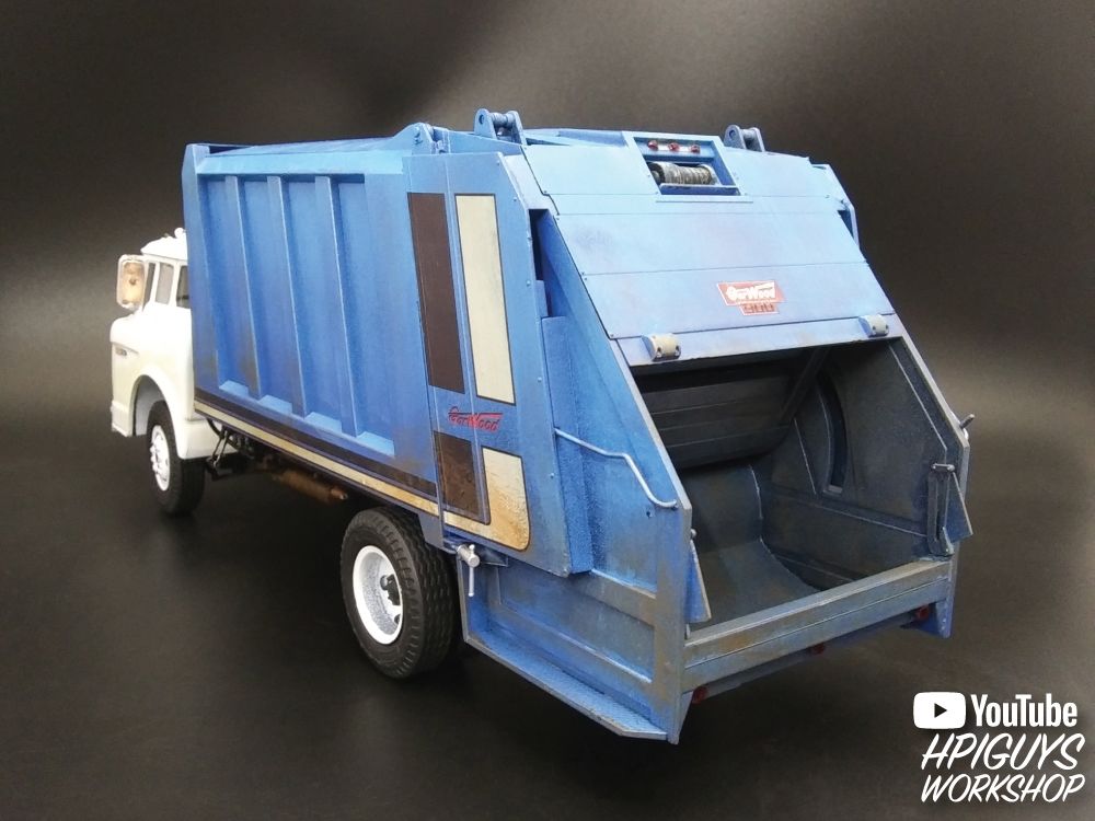 AMT Ford C-900 Gar Wood Load Packer Garbage Truck 1/25 Model Kit - Click Image to Close