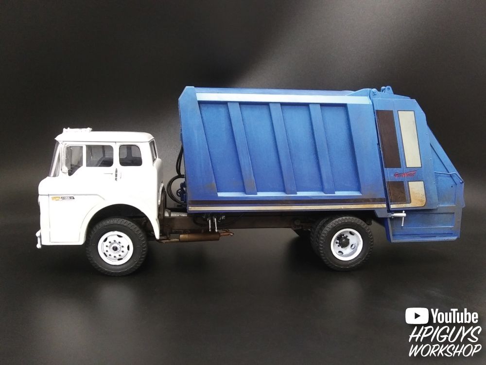 AMT Ford C-900 Gar Wood Load Packer Garbage Truck 1/25 Model Kit - Click Image to Close