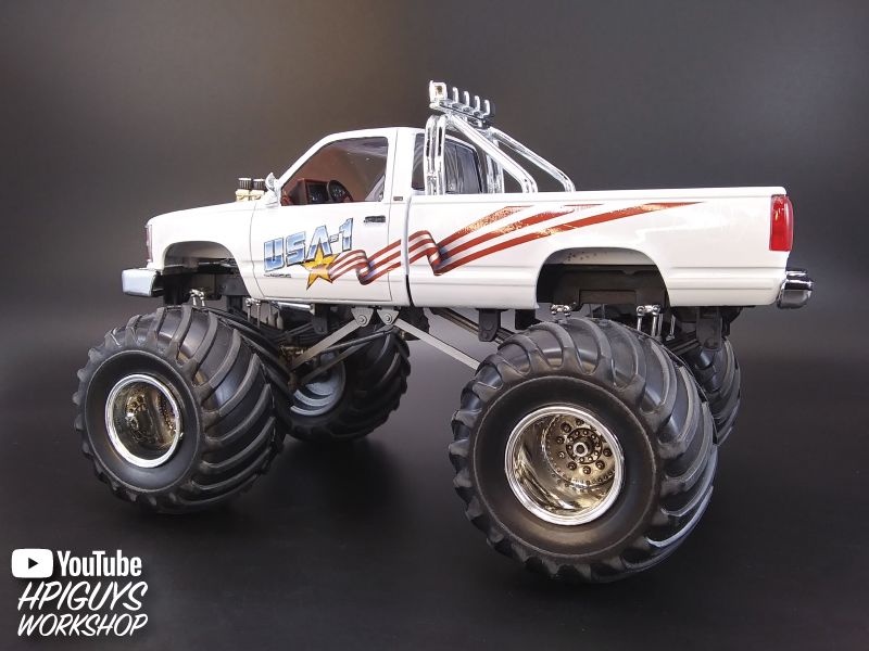 AMT USA-1 Chevy Silverado Monster Truck 1/25 Model Kit (Level 2) - Click Image to Close