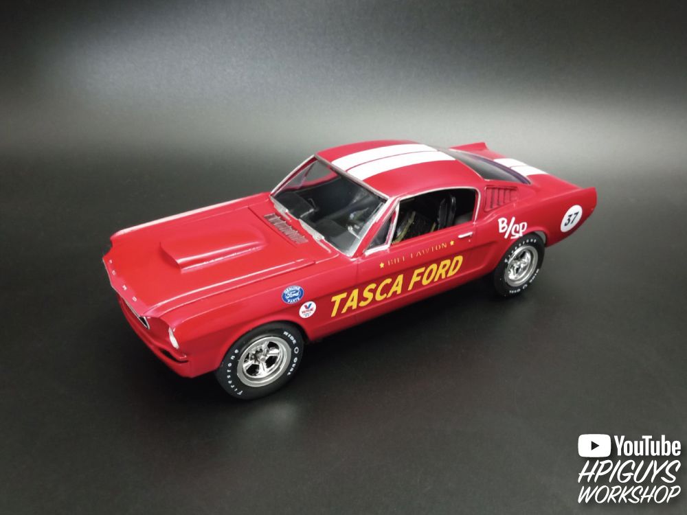 AMT 1966 Ford Mustang Fastback 2+2 1/25 Model Kit (Level 2) - Click Image to Close