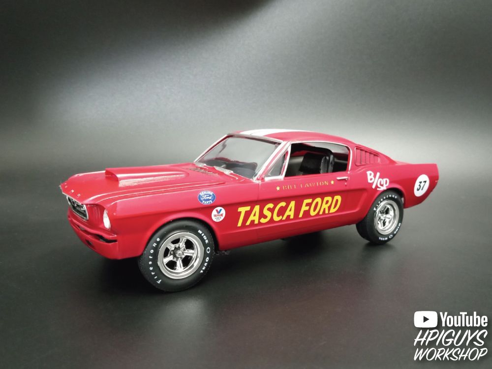 AMT 1966 Ford Mustang Fastback 2+2 1/25 Model Kit (Level 2) - Click Image to Close