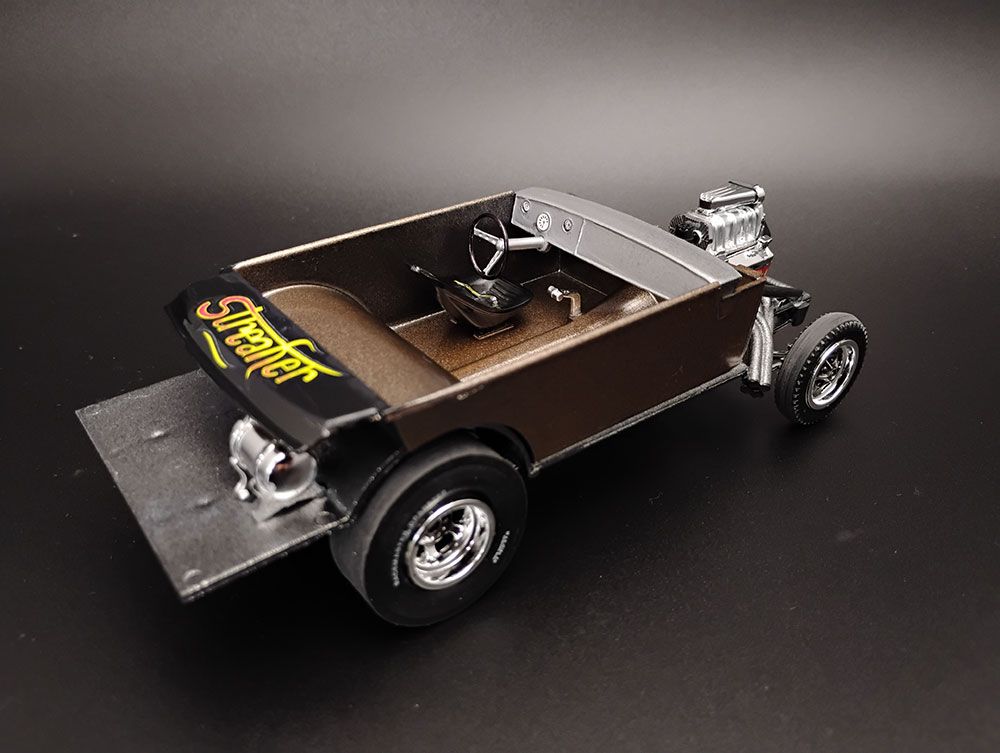 AMT 1964 Olds F-85 AWB Funny Car "Streaker" 1/25 (Level 2)