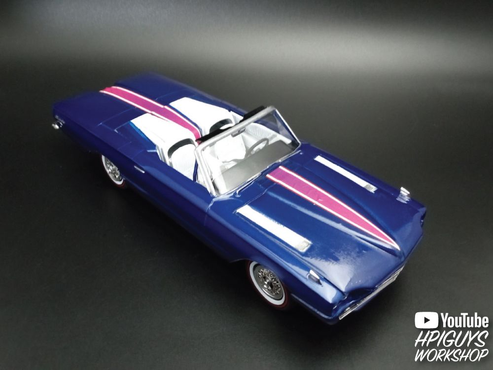 AMT 1966 Ford Thunderbird Hardtop/Convertible 1/25 Model Kit - Click Image to Close