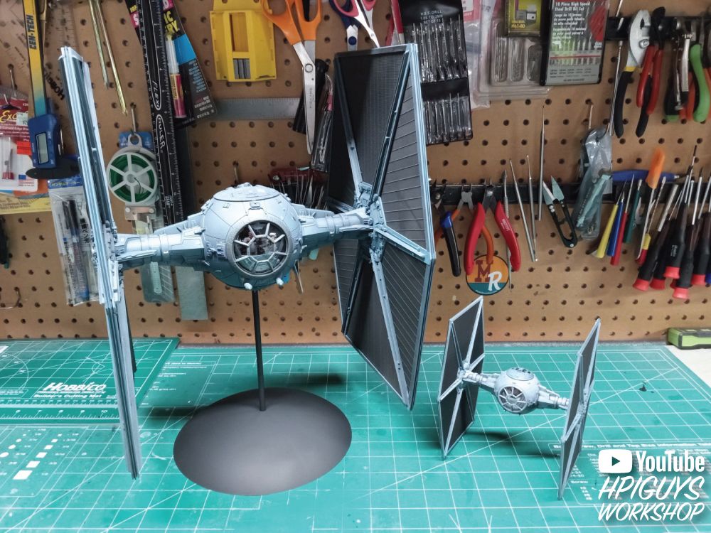 AMT 1/32 Star Wars: A New Hope TIE Fighter Model Kit (Level 2)