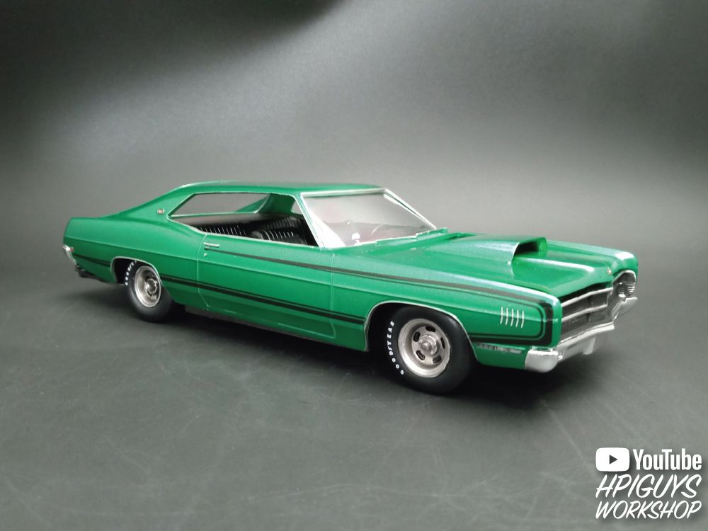 AMT 1/25 1969 Ford Galaxie Hardtop