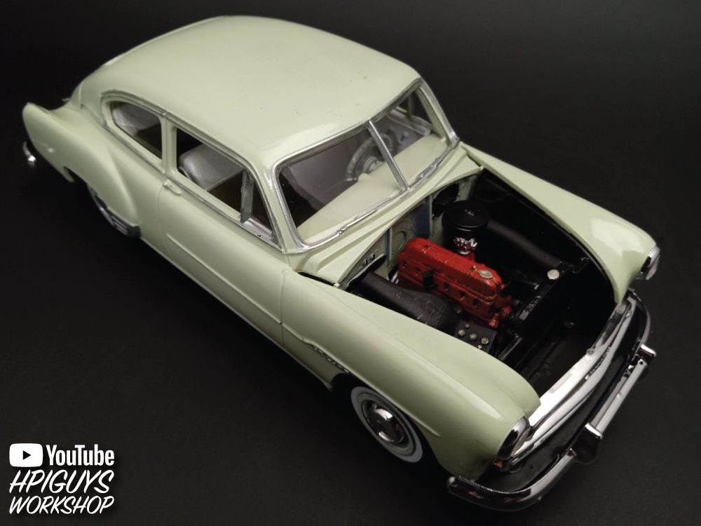 AMT 1/25 1951 Chevrolet Fleetline Model Kit (Level 2) - Click Image to Close