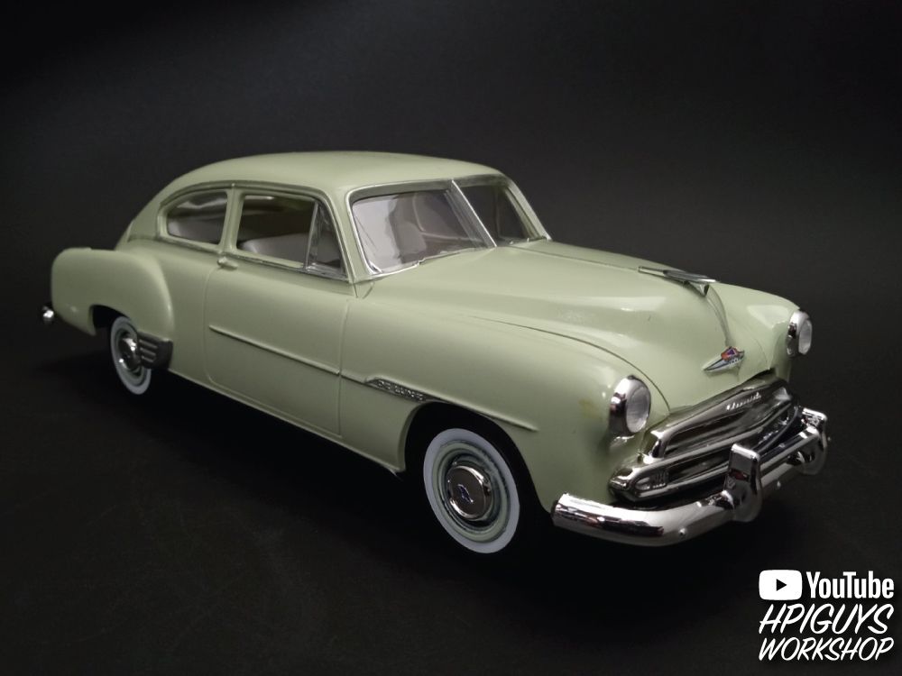 AMT 1/25 1951 Chevrolet Fleetline Model Kit (Level 2) - Click Image to Close