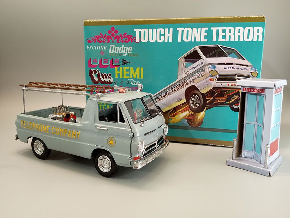 AMT 1/25 1966 Dodge A100 Pickup "Touch Tone Terror"