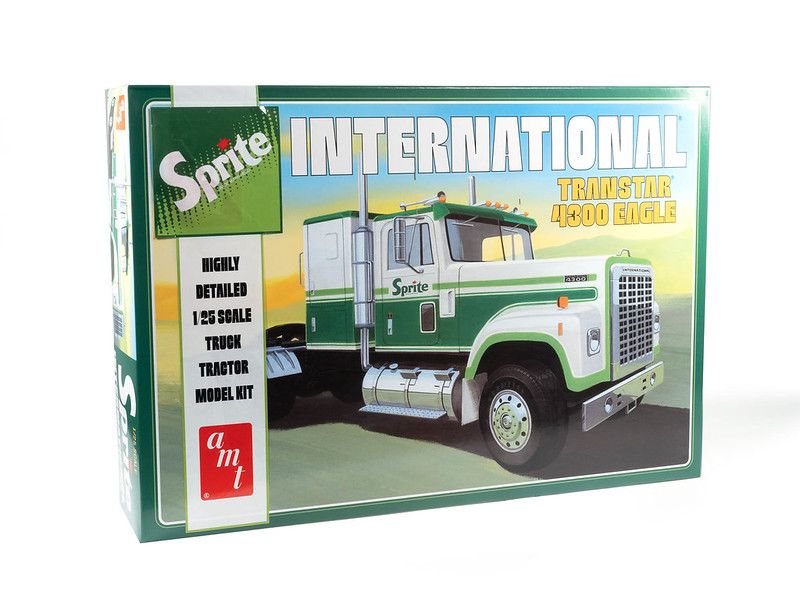 AMT 1/25 International Transtar 4300 Eagle Sprite