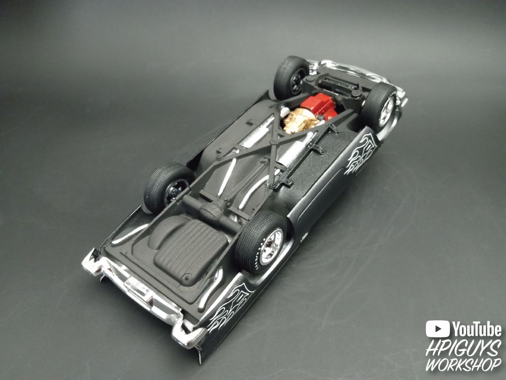 AMT 1/25 1957 Ford Thunderbird