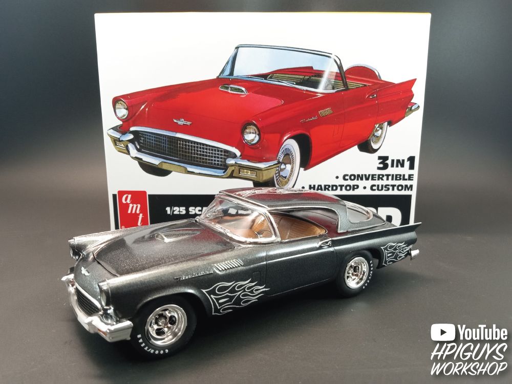 AMT 1/25 1957 Ford Thunderbird