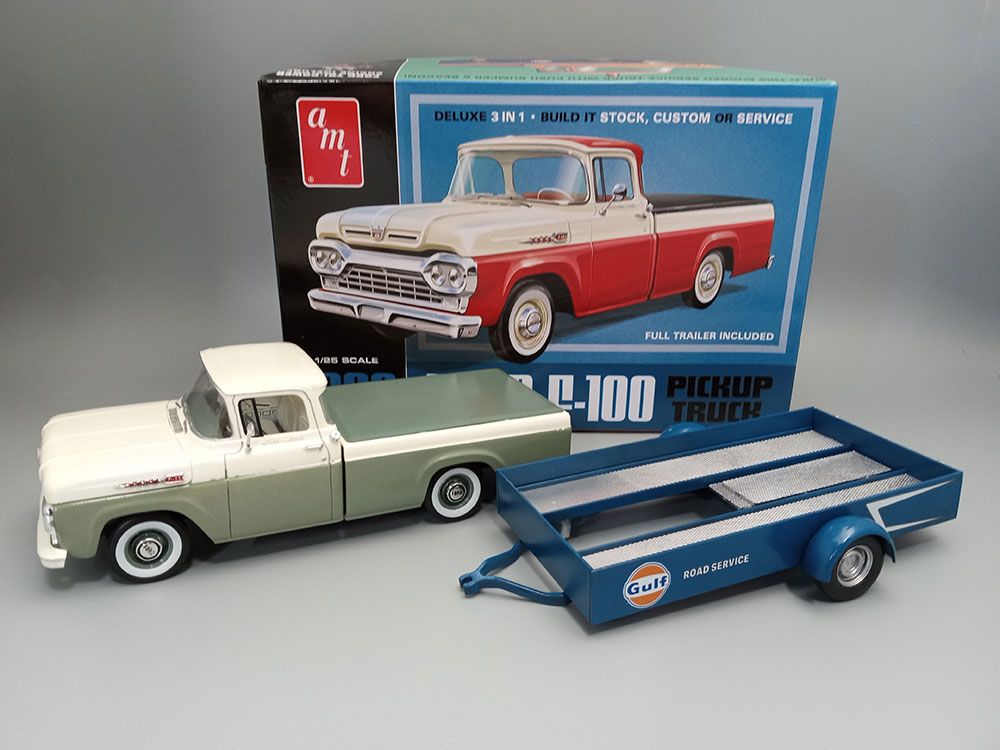 AMT 1/25 1960 Ford F-100 Pickup With Trailer (New Tooling) - Click Image to Close