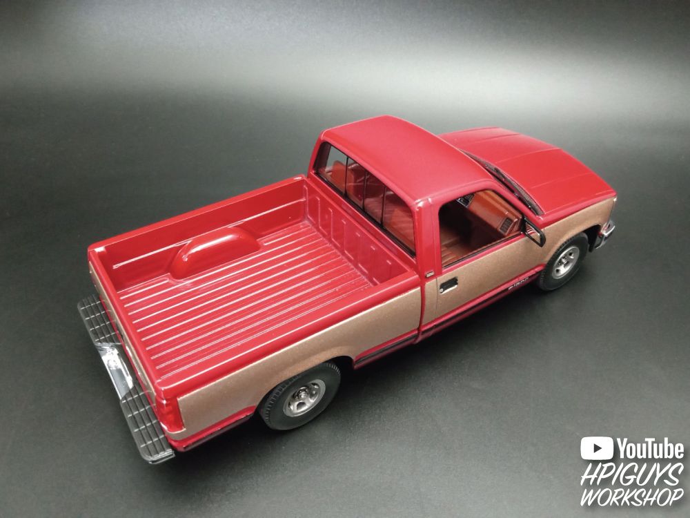 AMT 1/25 1992 Silverado Shortbed Fleetside Pickup Model Level 2 - Click Image to Close