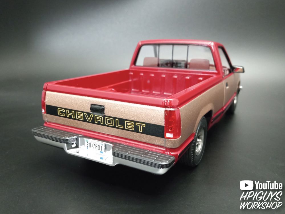 AMT 1/25 1992 Silverado Shortbed Fleetside Pickup Model Level 2