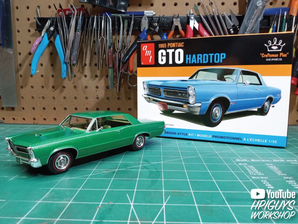 AMT 1/25 1965 Pontiac GTO Hardtop Craftsman Plus Model (Level 2)