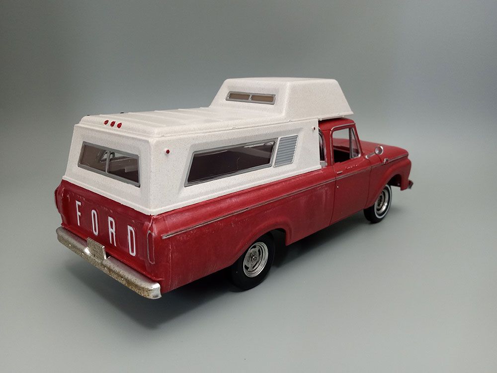 AMT 1/25 1963 Ford F100 Camper Pickup NEW TOOLING - Click Image to Close