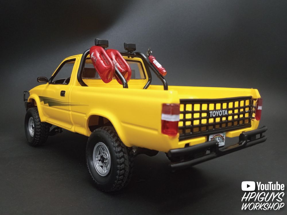 AMT 1/20 1992 Toyota 4x4 Pickup - Click Image to Close