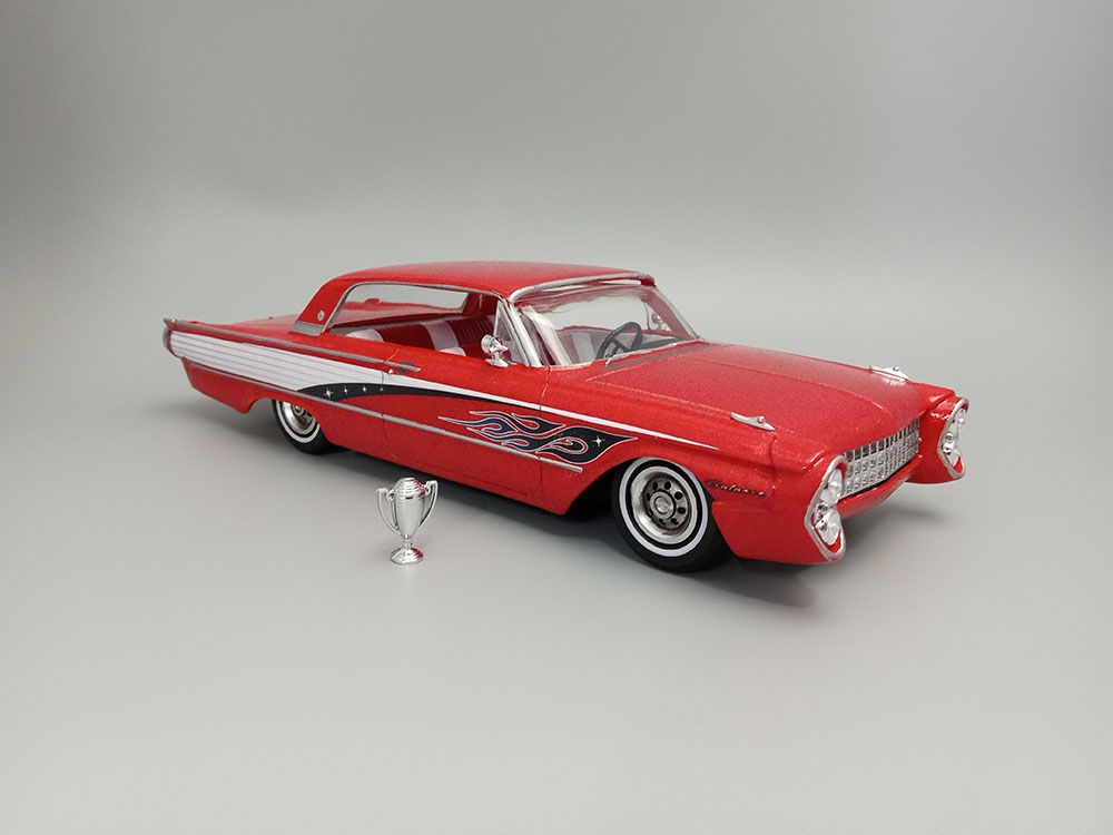 AMT 1/25 1961 Ford Galaxie Hardtop