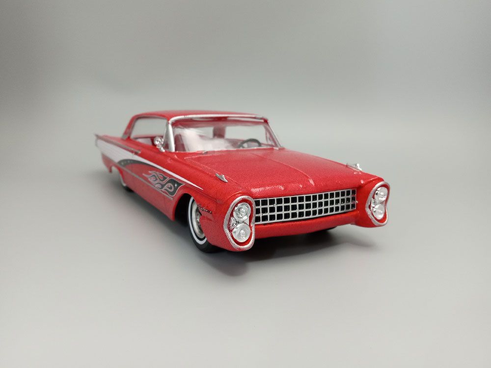 AMT 1/25 1961 Ford Galaxie Hardtop