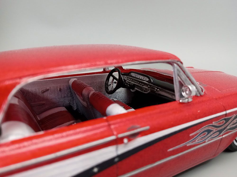 AMT 1/25 1961 Ford Galaxie Hardtop - Click Image to Close
