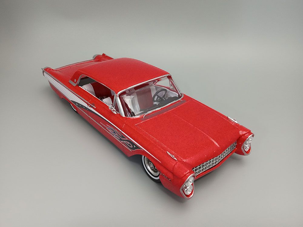 AMT 1/25 1961 Ford Galaxie Hardtop