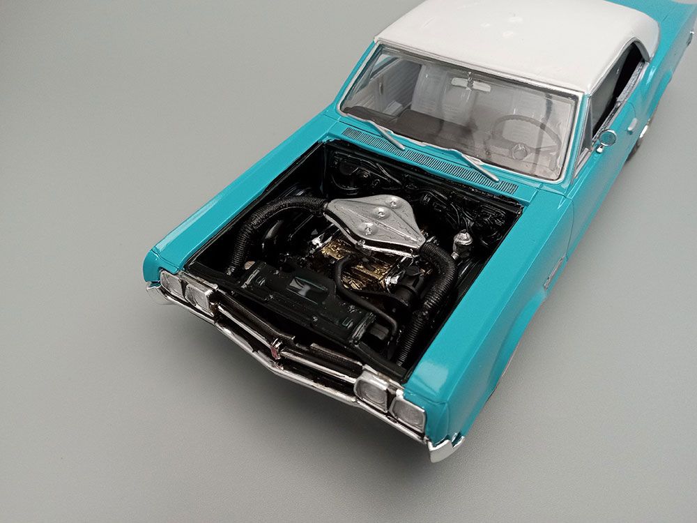 AMT 1/25 1966 Olds 442 Hardtop Model Kit - Click Image to Close