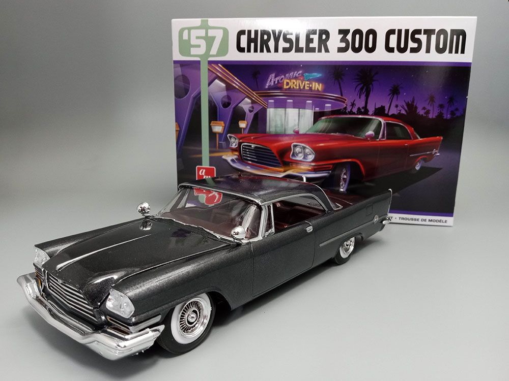 AMT 1/25 1957 Chrysler 300 Custom Version