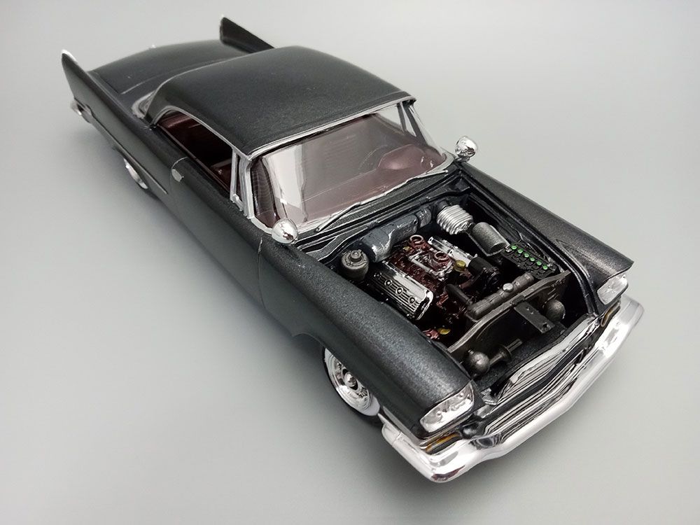 AMT 1/25 1957 Chrysler 300 Custom Version